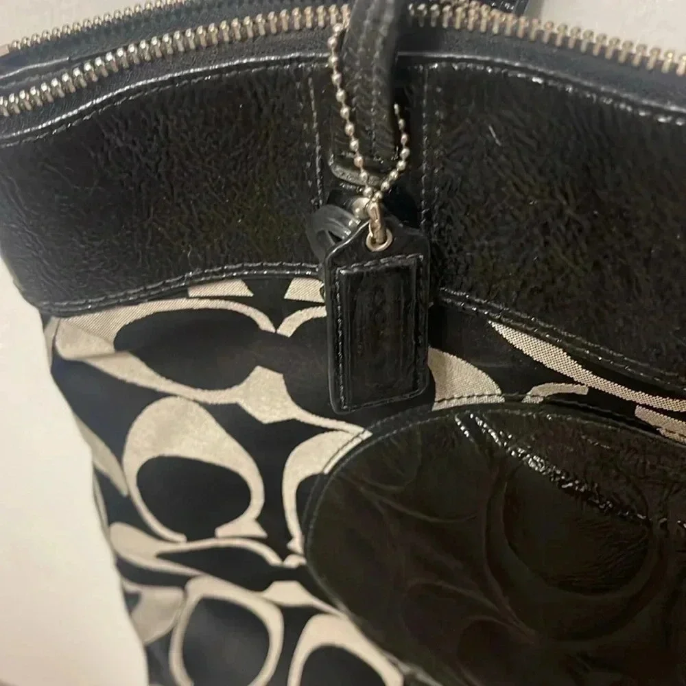 COACH Black Signature Canvas Patent Laura Tote Handbag Purse Y2K